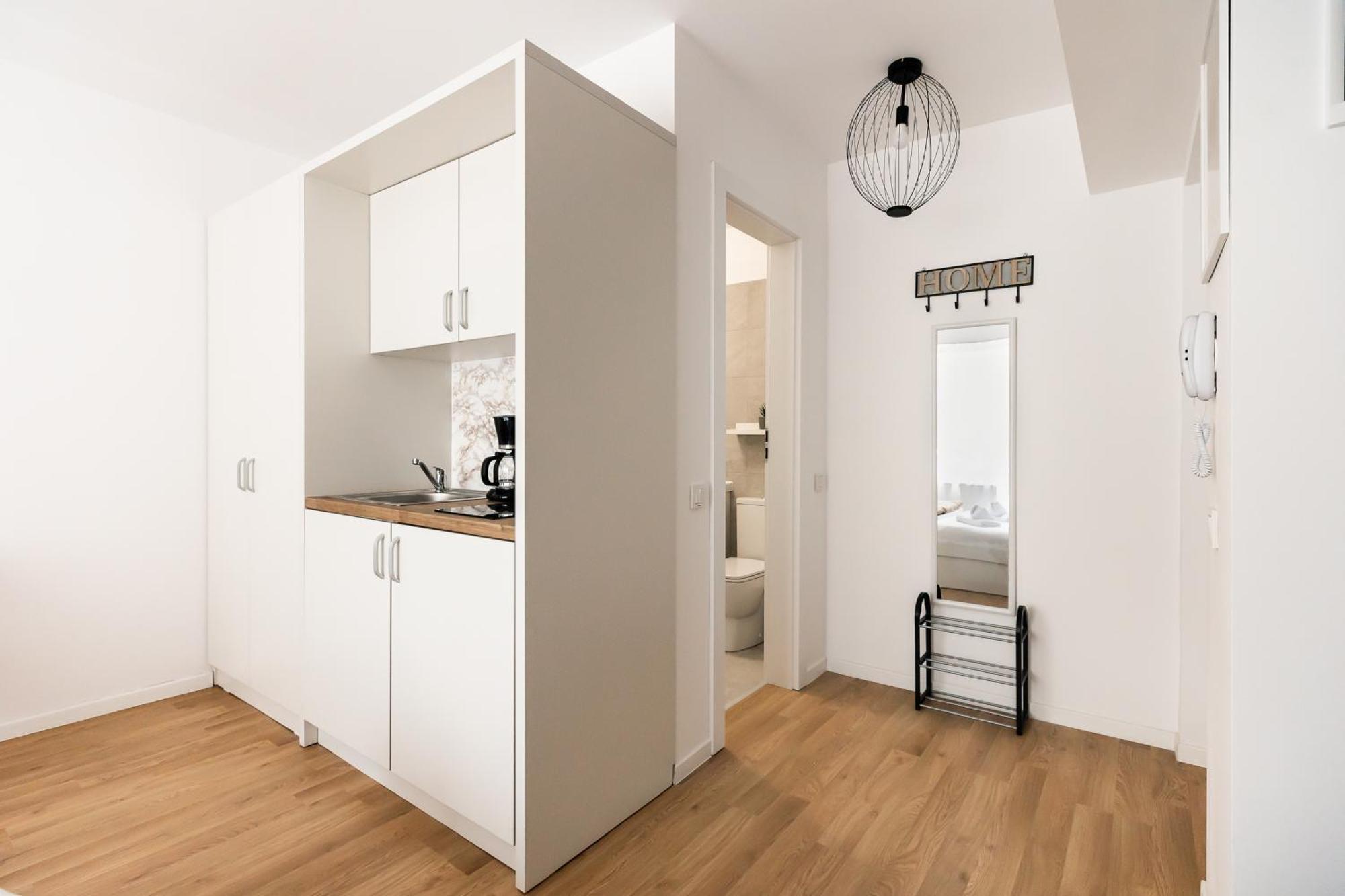 Simplicity Apartments Bukarest Eksteriør billede